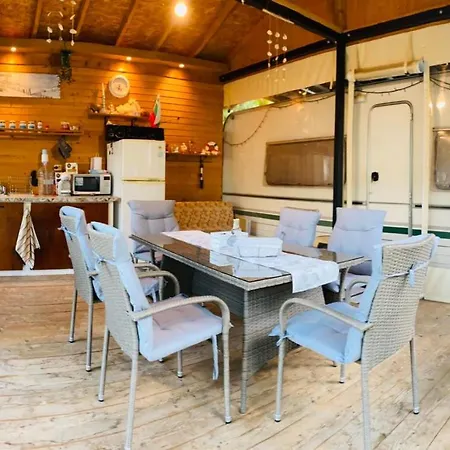 Campsite каравана лили Varna